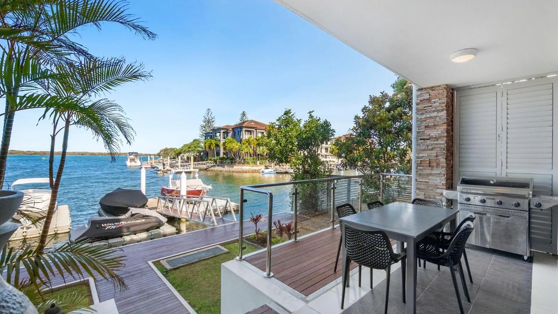 Apartment Waterfront Oasis In Runaway Bay - Coasthm Gold Coast Australia